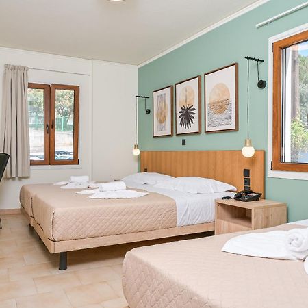 Emily Hotel Agia Paraskevi  ภายนอก รูปภาพ