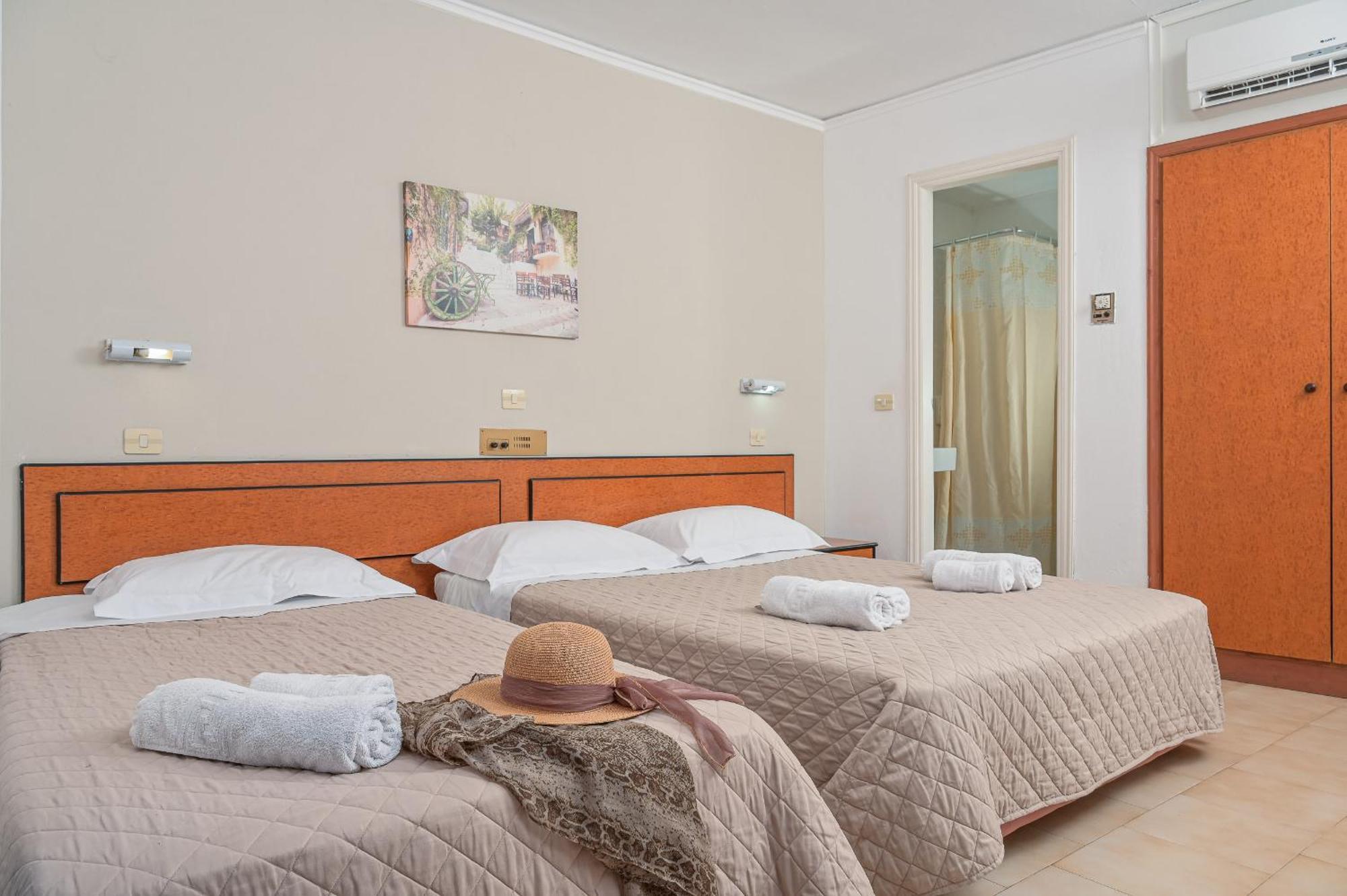 Emily Hotel Agia Paraskevi  ภายนอก รูปภาพ
