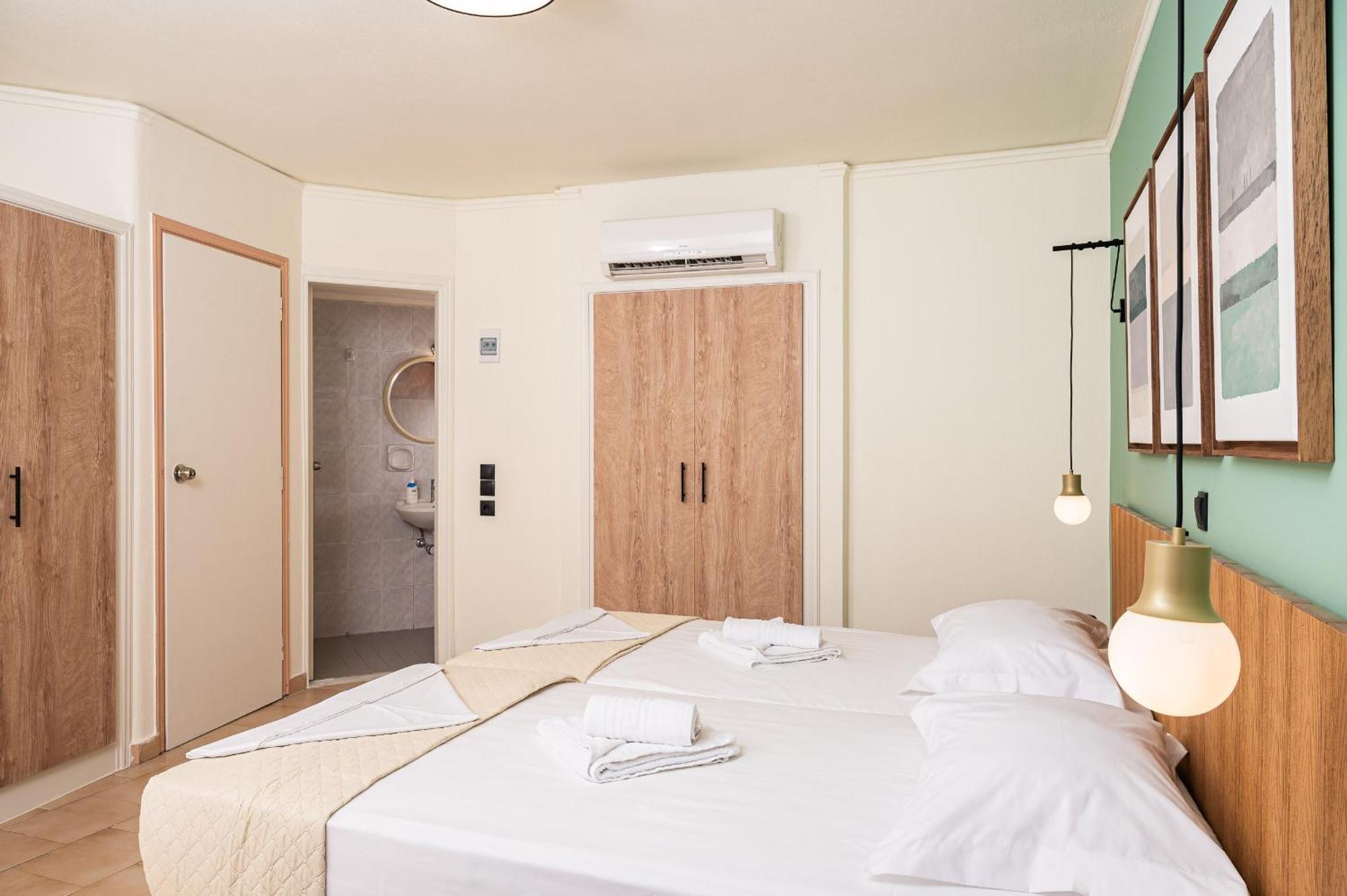 Emily Hotel Agia Paraskevi  ภายนอก รูปภาพ
