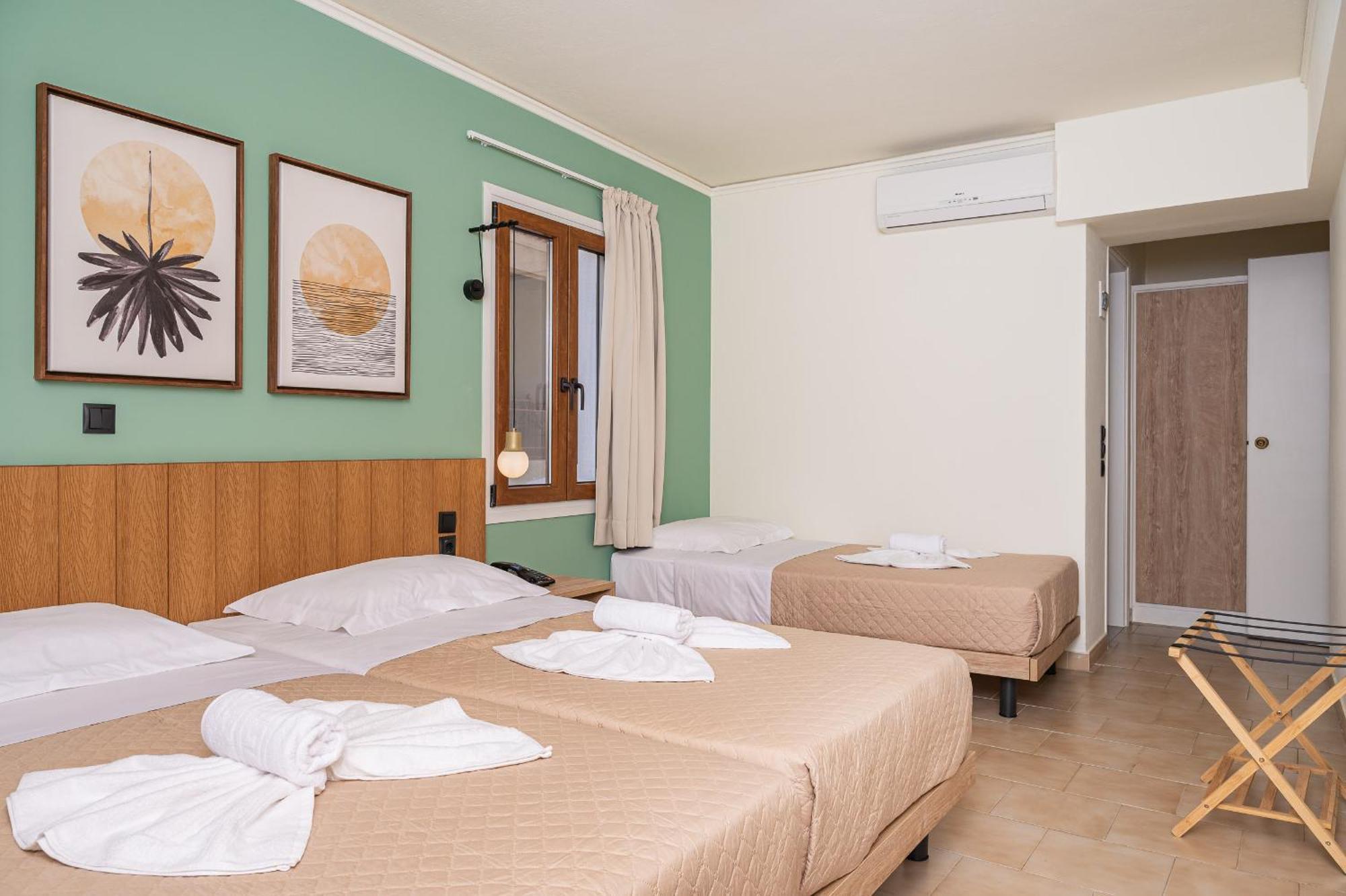 Emily Hotel Agia Paraskevi  ภายนอก รูปภาพ